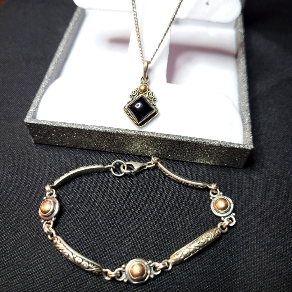 Necklace and bracelet